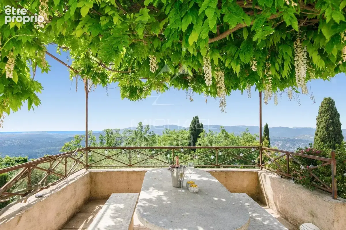 Une villa idéalement située proche du Village avec vue mer panoramique - photo 4