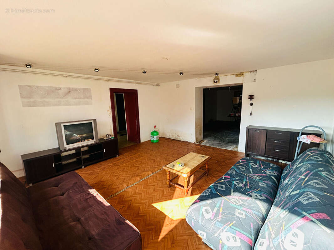 Maison à PROVENCHERES-SUR-FAVE