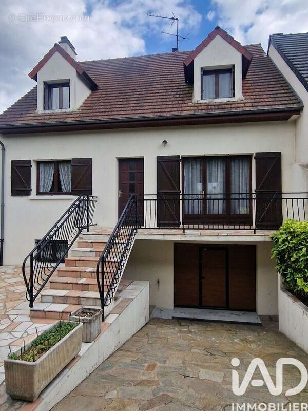 Photo 2 - Maison à MORANGIS