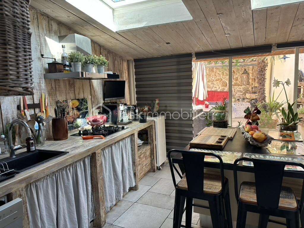 Maison familiale lumineuse avec terrasse – Quartier calme et recherché - photo 5