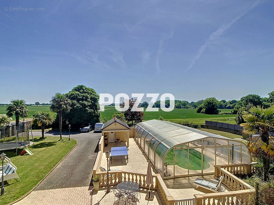 Maison à ROZ-LANDRIEUX