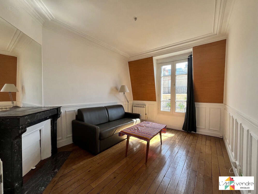 Appartement à PARIS-15E