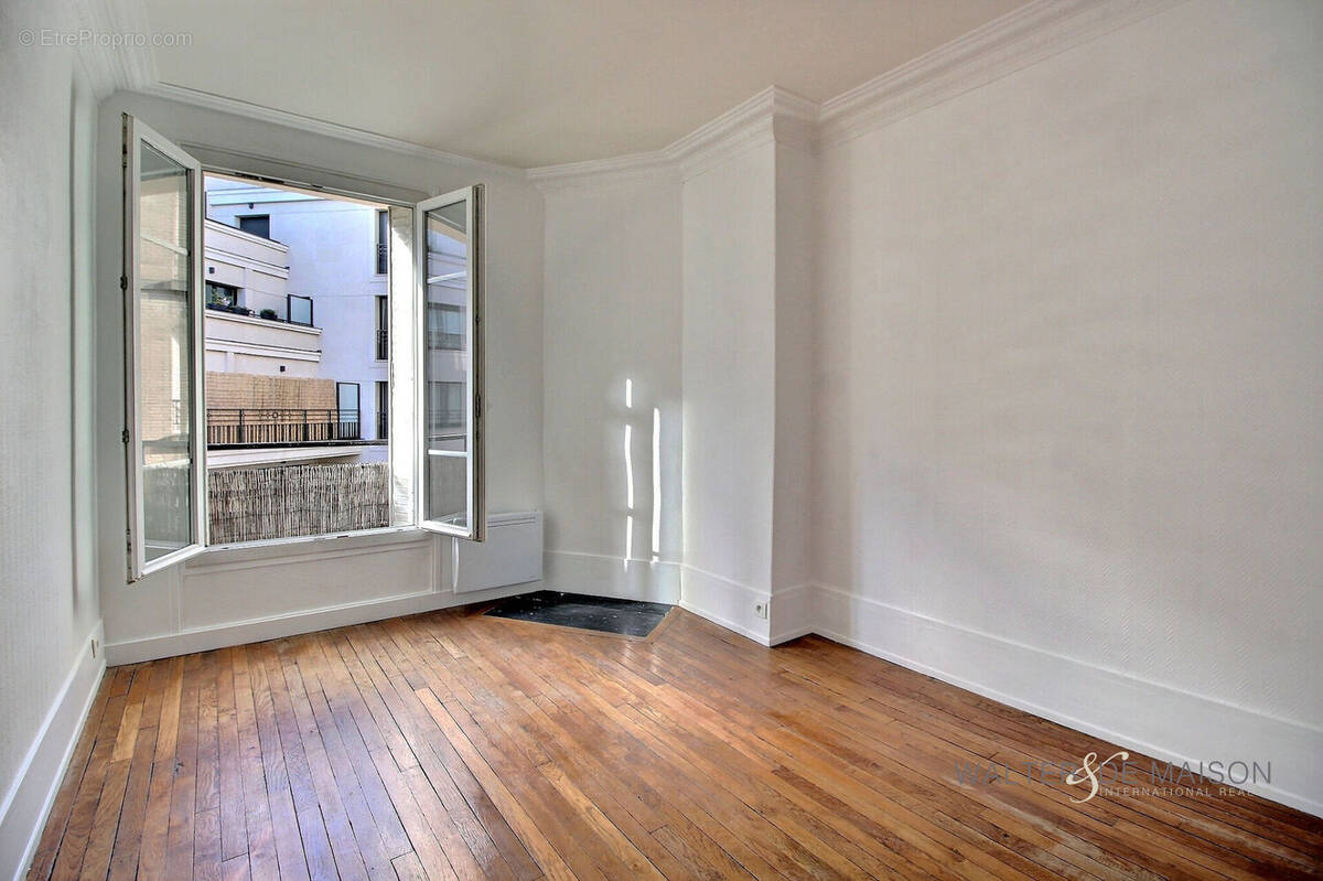 Appartement à LEVALLOIS-PERRET