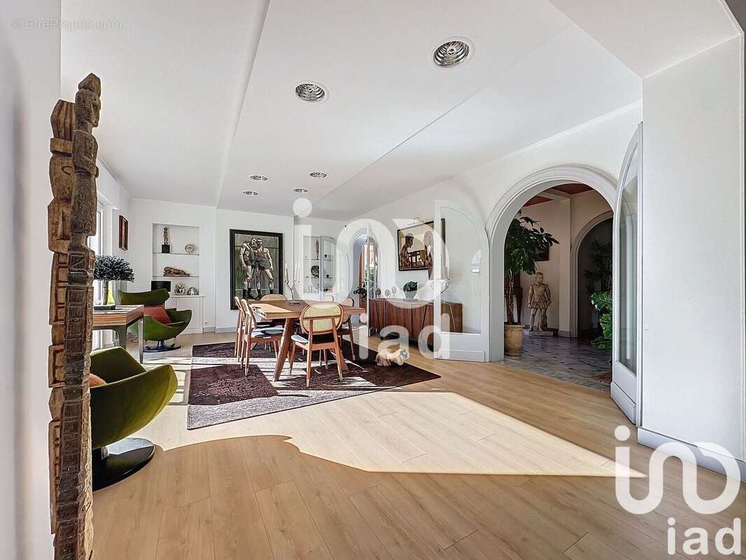 Maison 250 m² à Tarbes  - photo 6