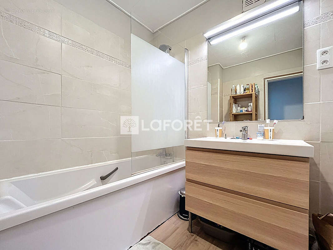 Appartement à SAINT-MICHEL-SUR-ORGE