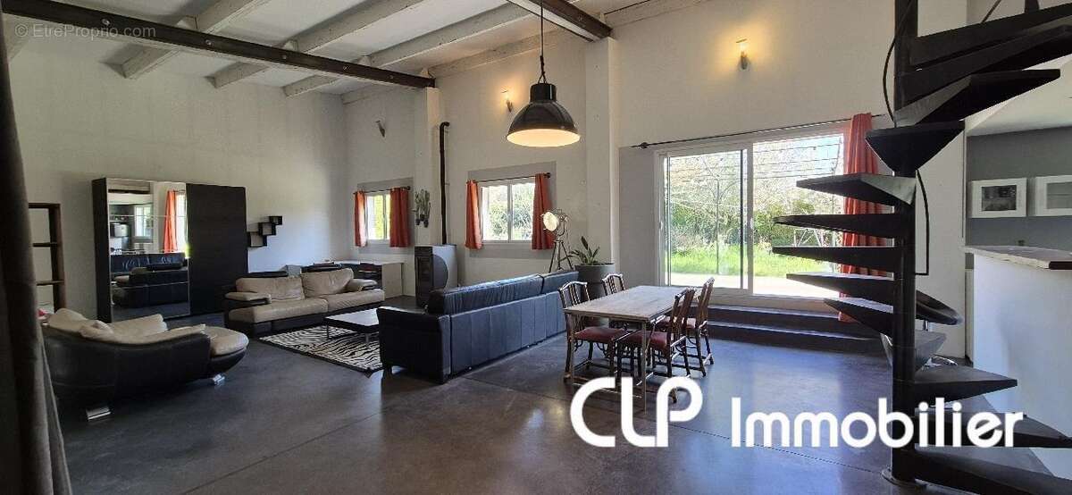 Appartement à BOURG-SAINT-ANDEOL
