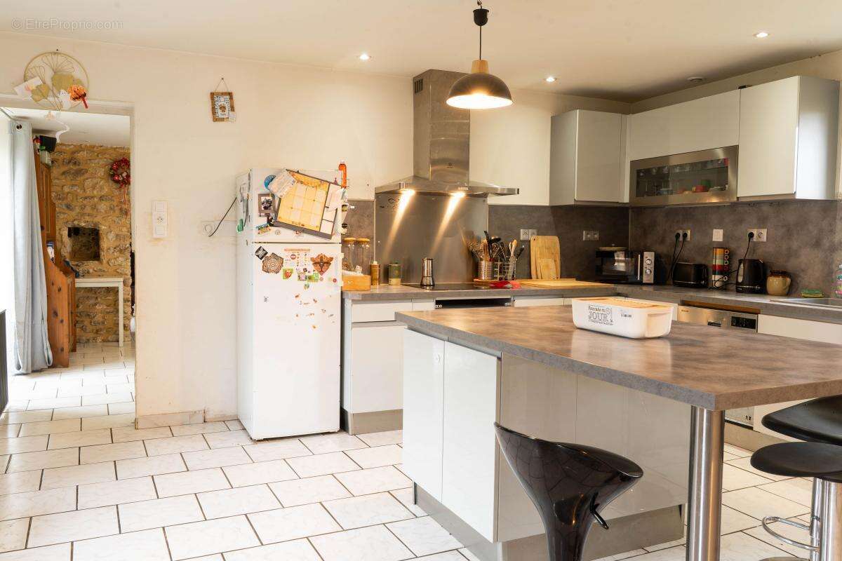 Maison à SAINTE-ALVERE