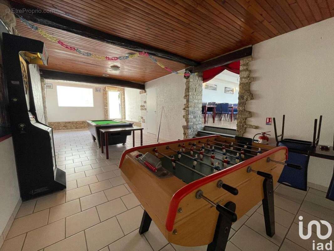 Photo 8 - Commerce à OINVILLE-SAINT-LIPHARD