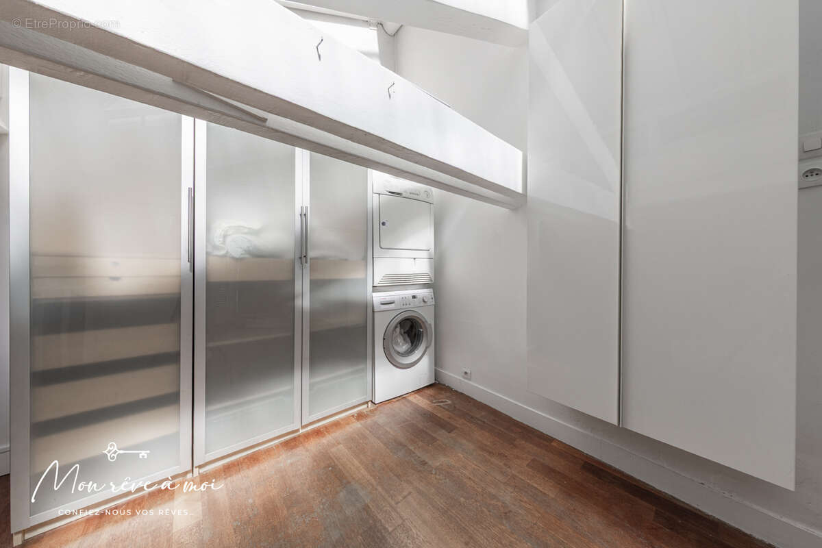 Appartement à PARIS-18E