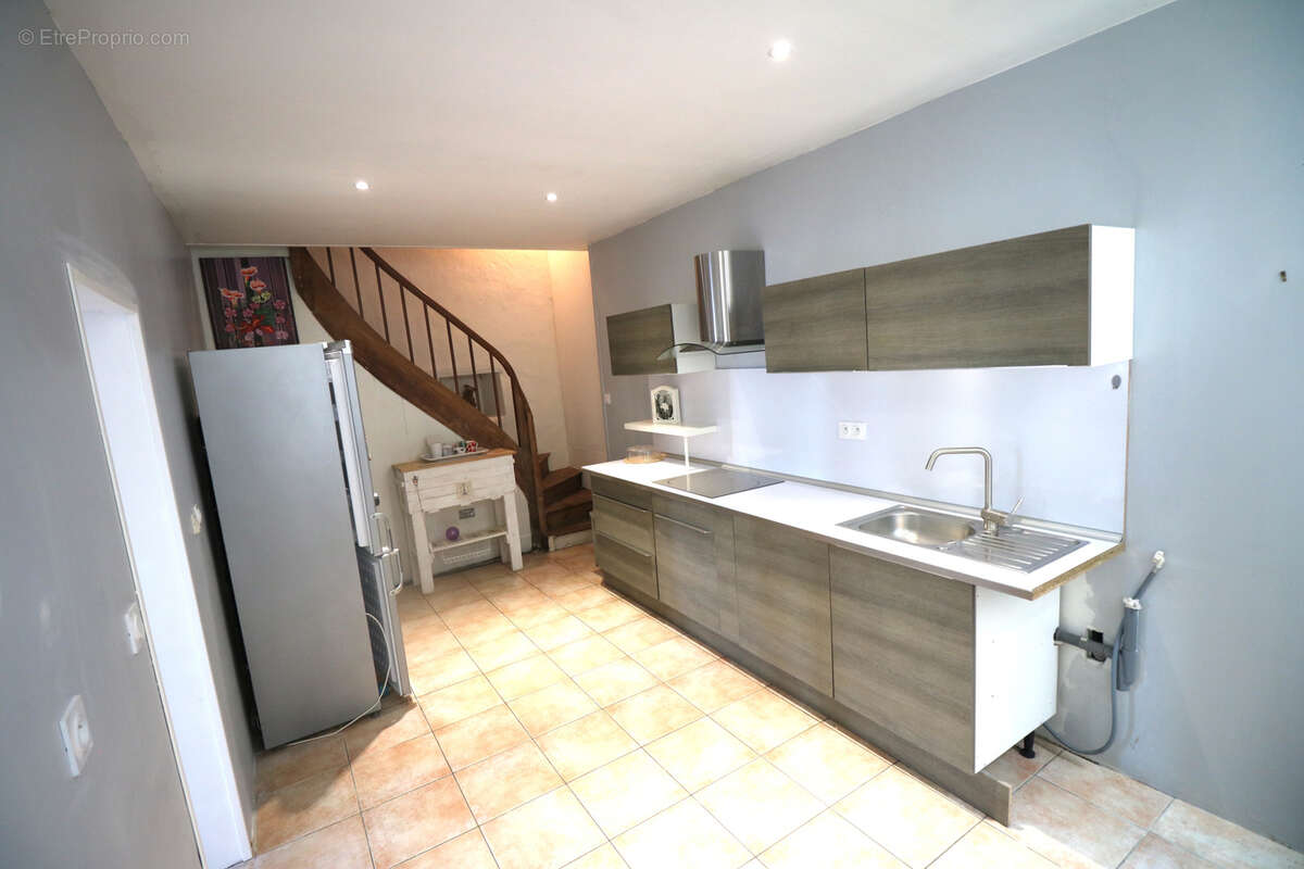 Maison à SAINT-SAVINIEN