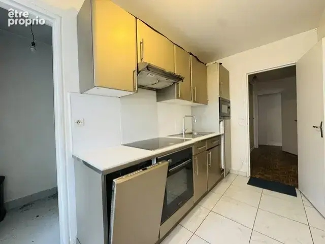 Appartement F3 de 66,15 m2 avec place de parking privative. - photo 4