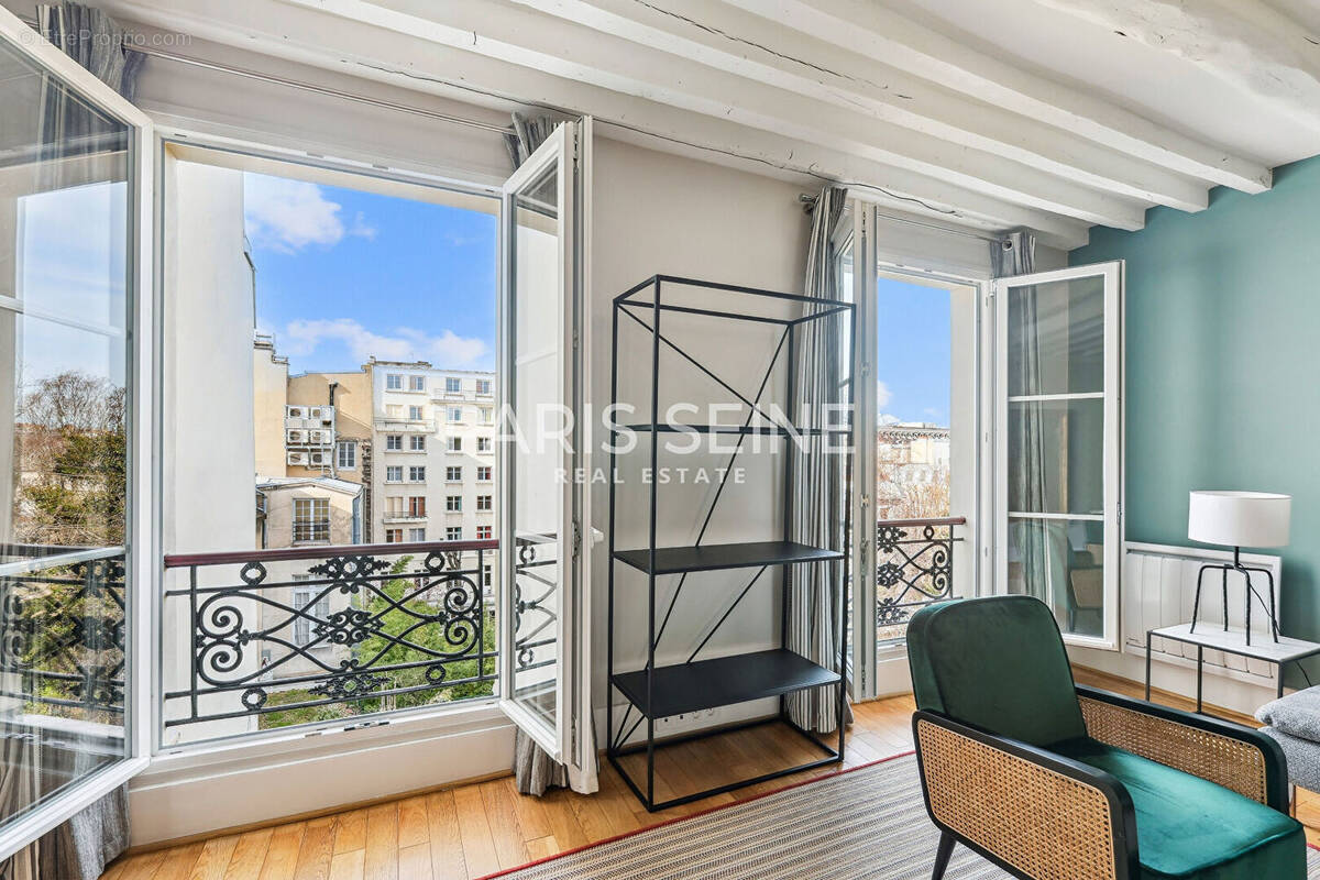 Appartement à PARIS-6E