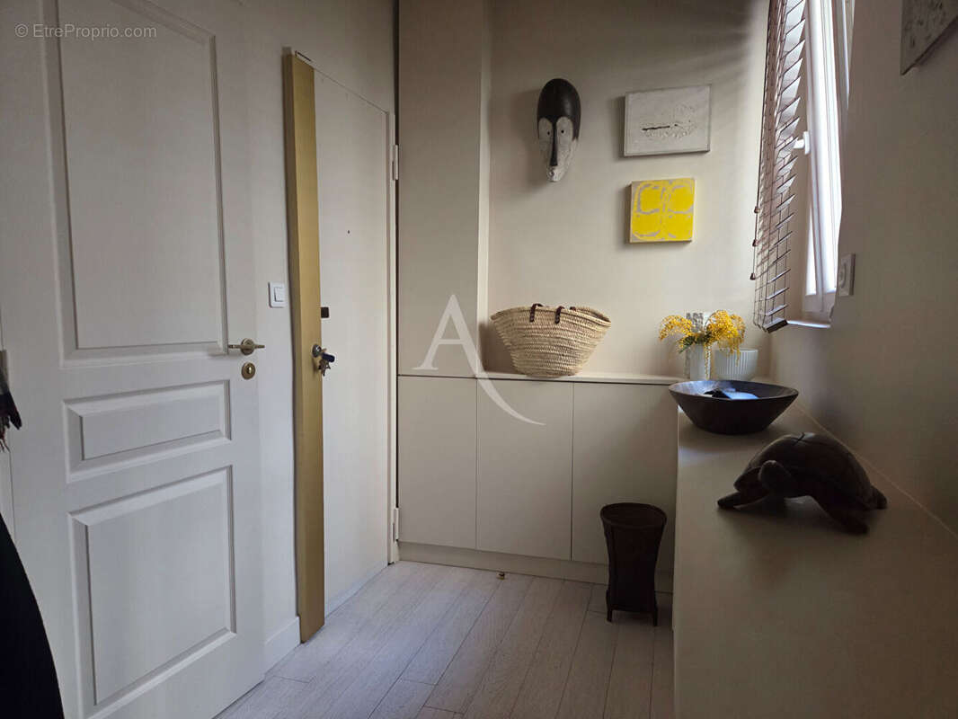Appartement à PARIS-11E