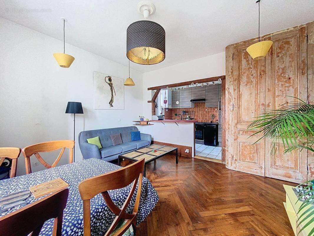 Appartement à VENISSIEUX