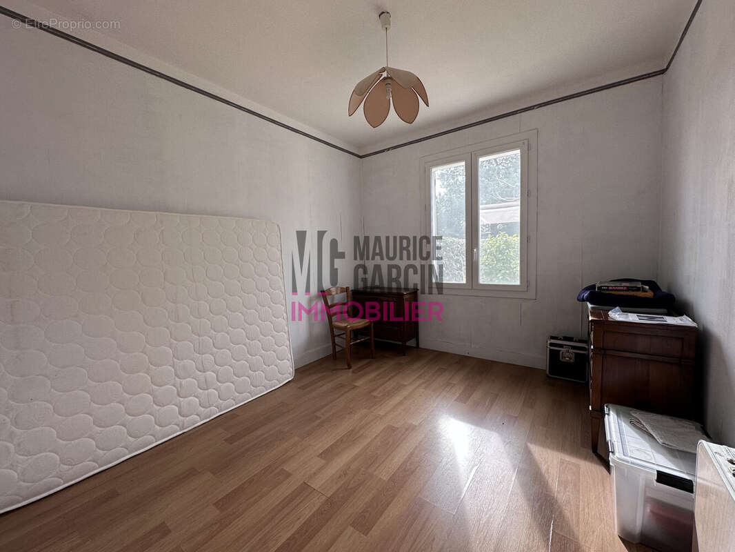 Maison à PERNES-LES-FONTAINES