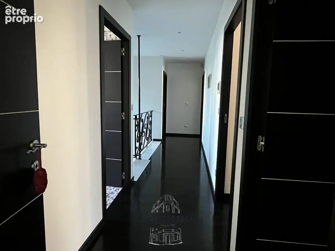 4358 - Belle maison longeant le golf d'Ormesson - photo 5