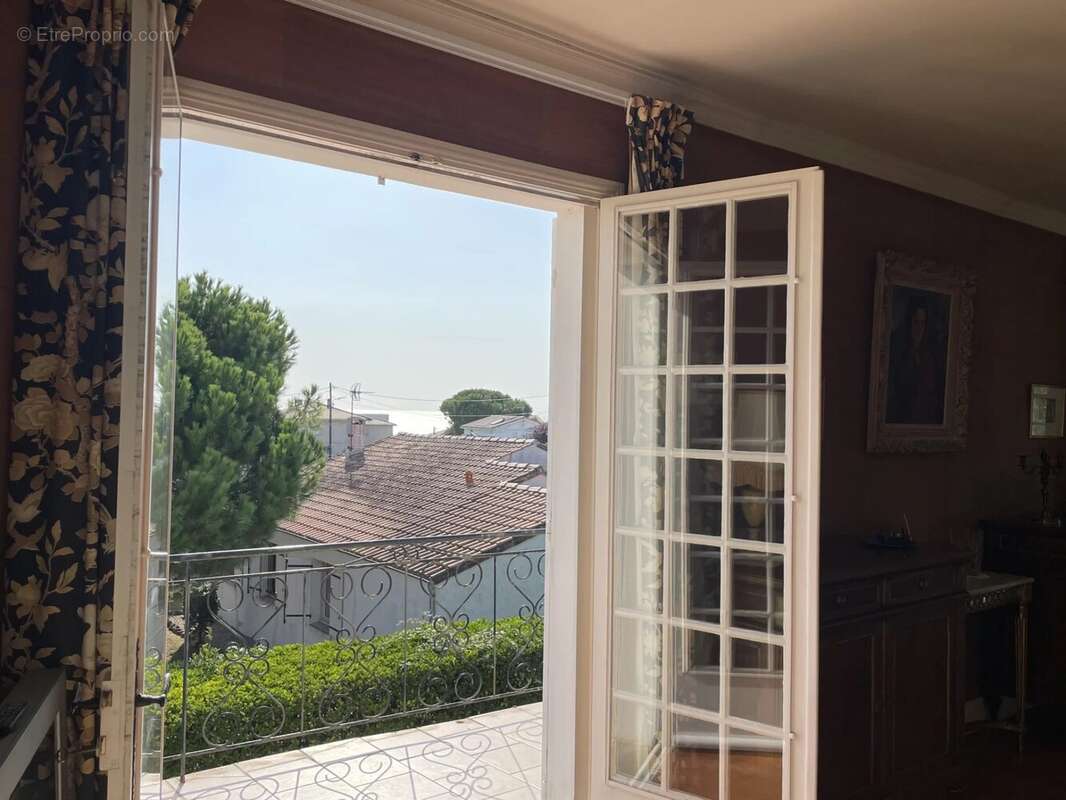 Maison à SAINT-GEORGES-DE-DIDONNE