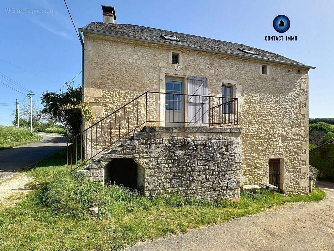 Maison à BORREZE