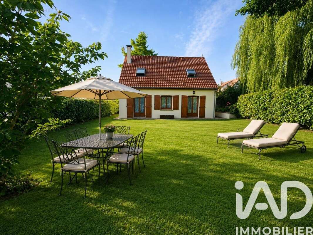 Photo 2 - Maison à SAINT-GERMAIN-LES-ARPAJON