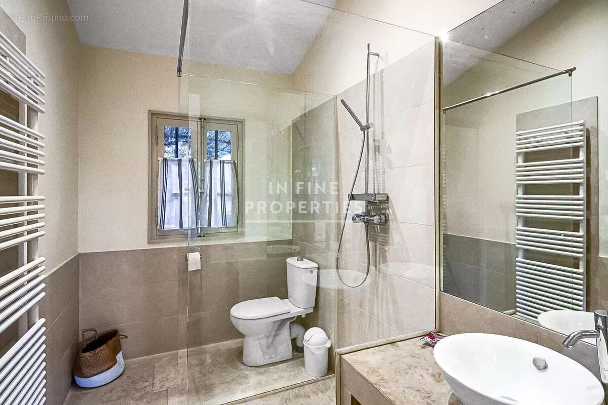 Maison à MOUANS-SARTOUX