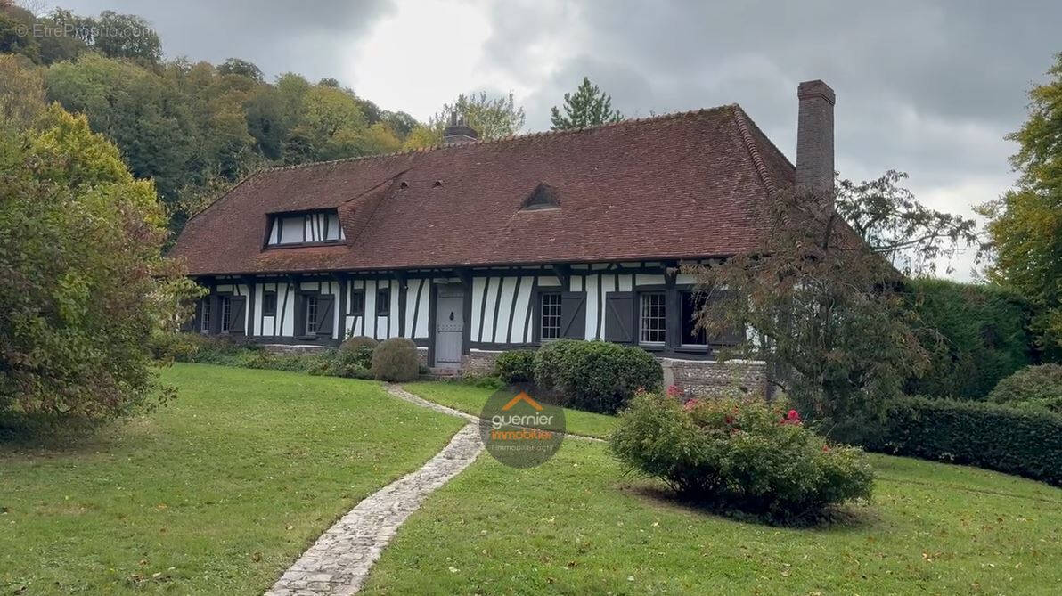 Maison à NEUFCHATEL-EN-BRAY