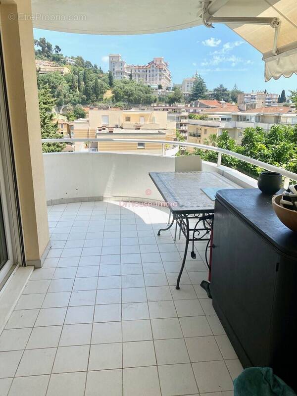 Appartement à MENTON