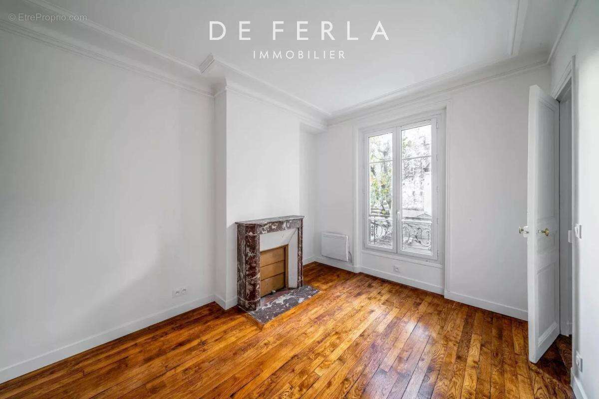Appartement à PARIS-15E