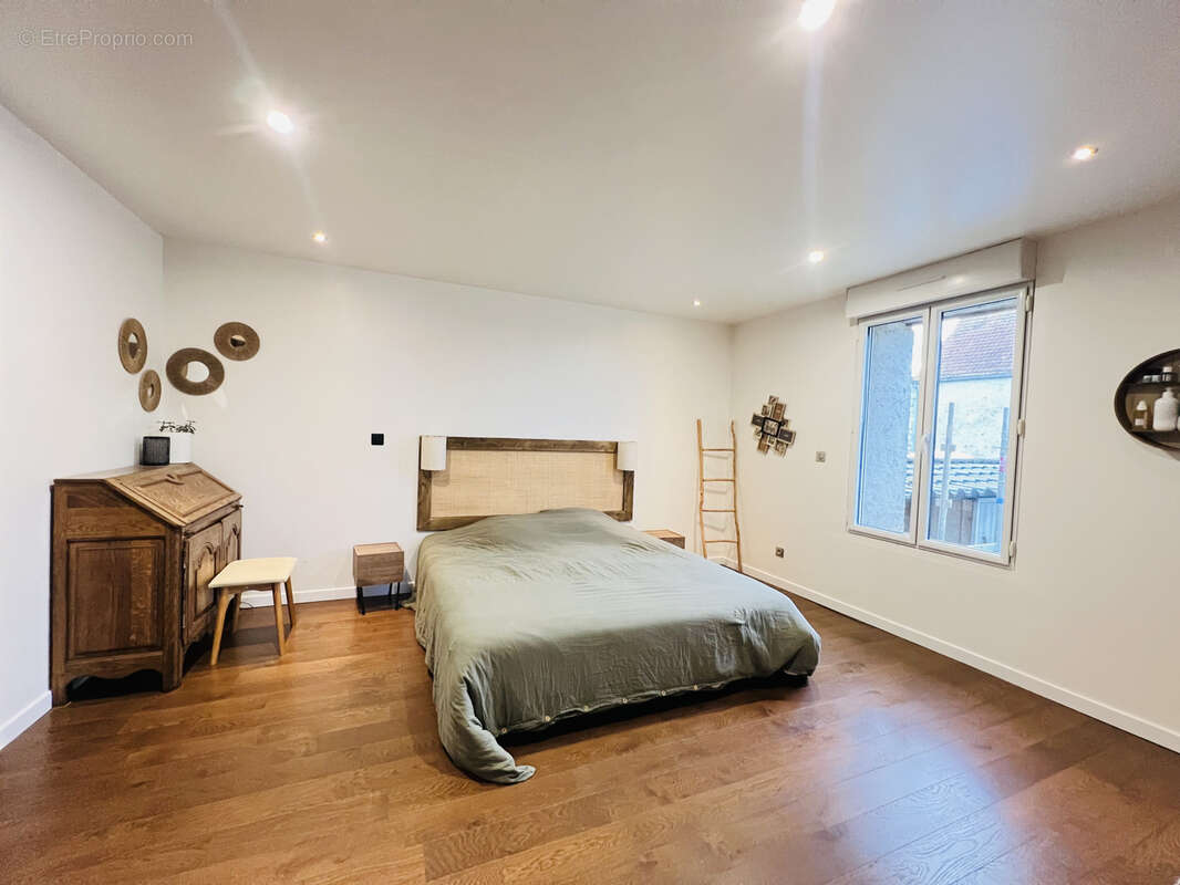 Maison à AUNAY-SOUS-AUNEAU