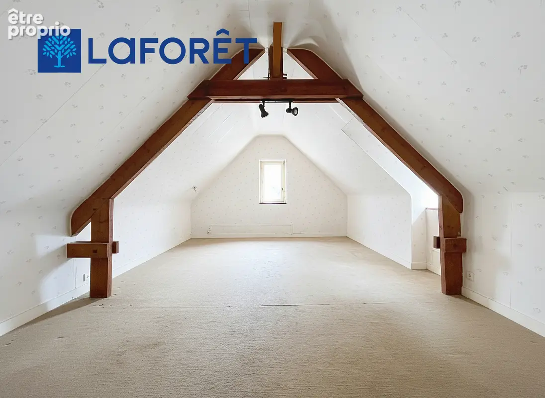 A VENDRE- Maison Pontivy 7 pièce(s) 206 m2 - photo 9