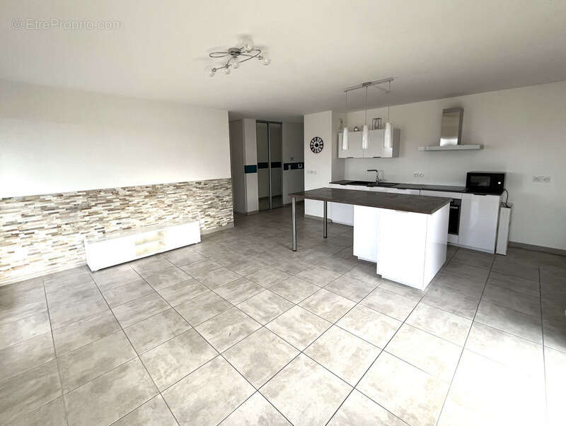 Appartement à ANTHY-SUR-LEMAN