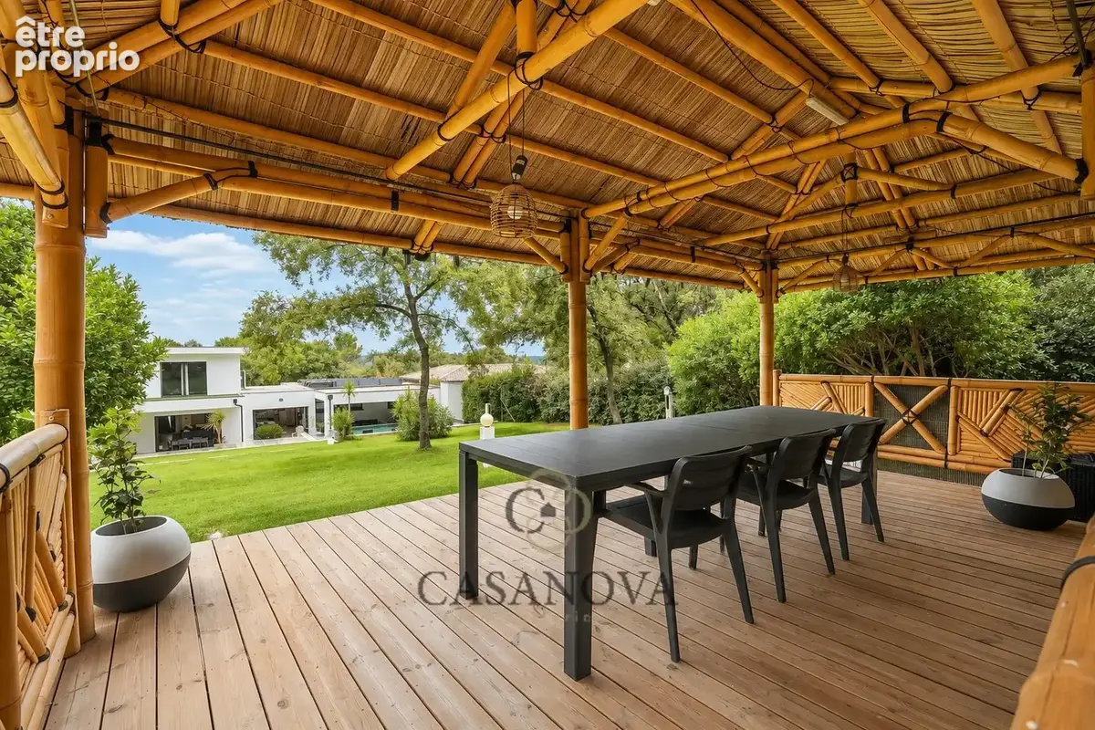 Villa contemporaine de 280 m² sur 1,3 hectare - photo 7