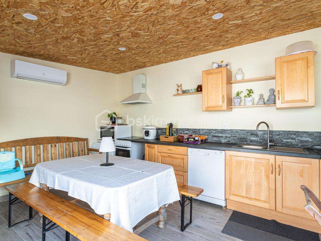 Maison sur sous-sol avec un réel potentiel ! - photo 15