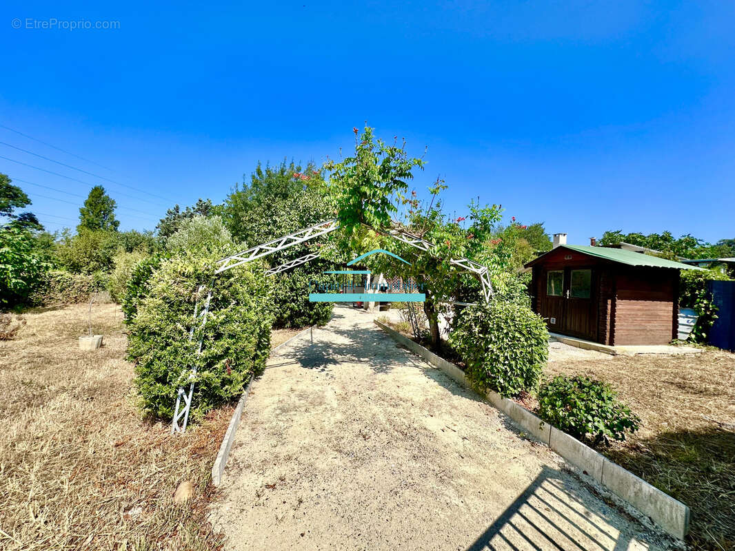 Montpellier Sud/Ouest beau terrain de loisir de 715M2 avec cabanon - photo 2