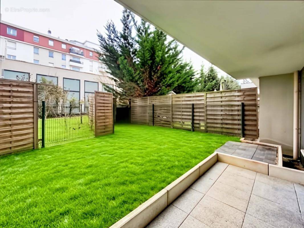Appartement à QUINCY-SOUS-SENART
