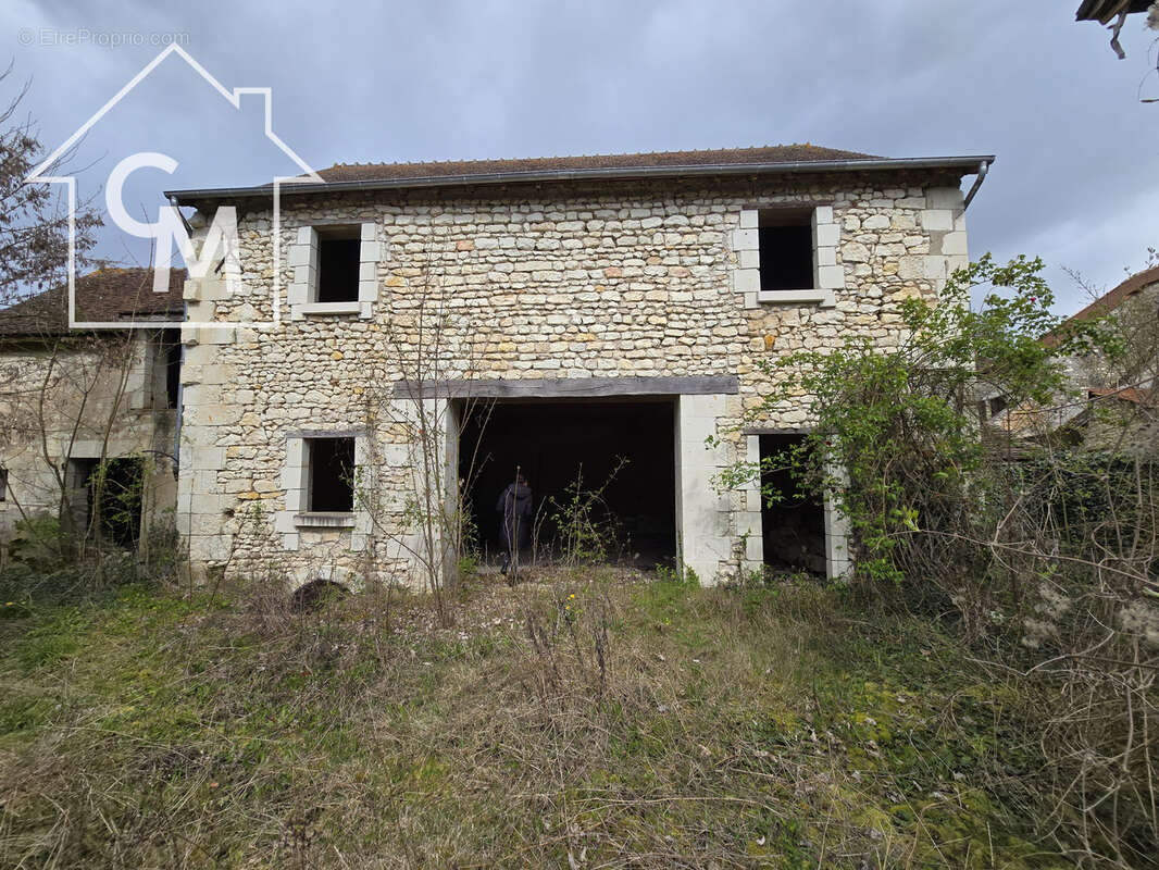 Maison à BARROU