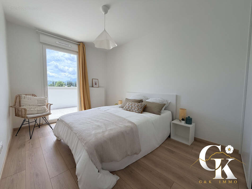 Appartement à SAINT-MARTIN-D'HERES