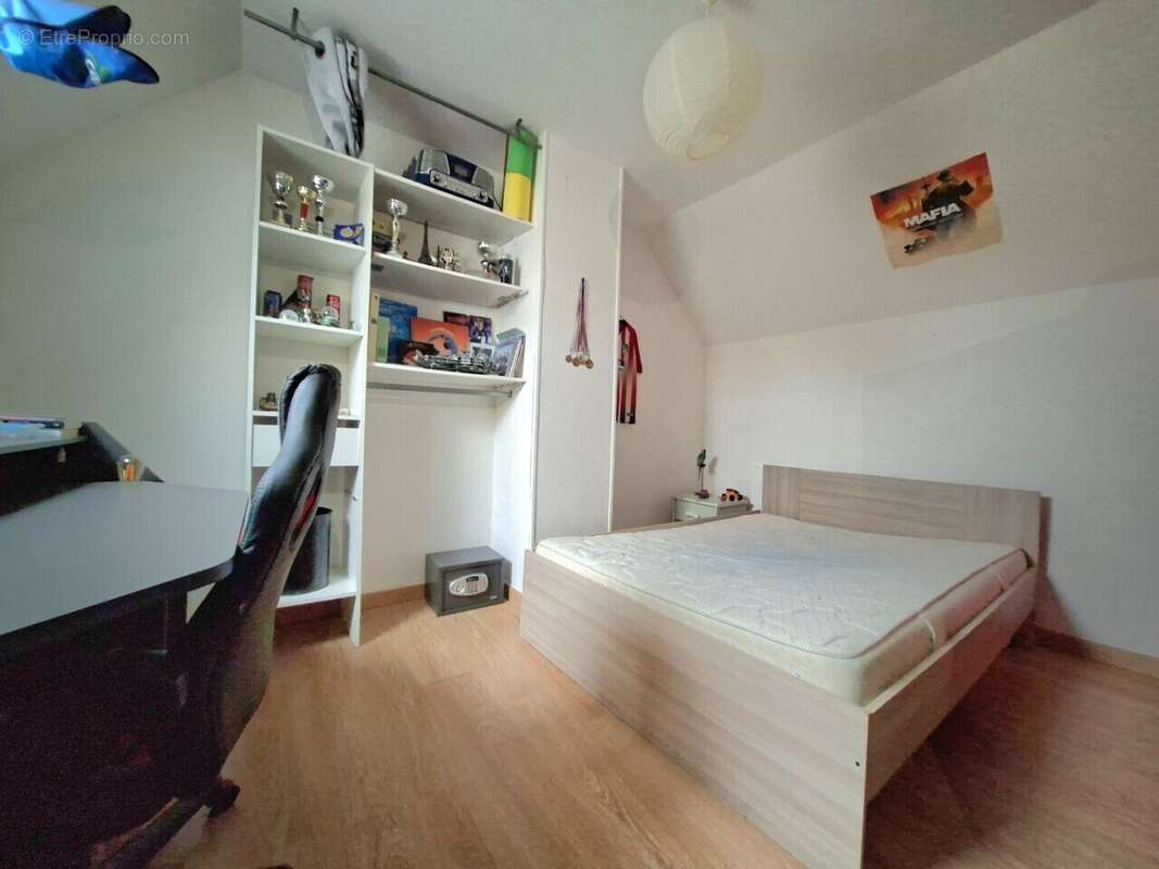 Maison à SAINT-OUEN-LE-MAUGER