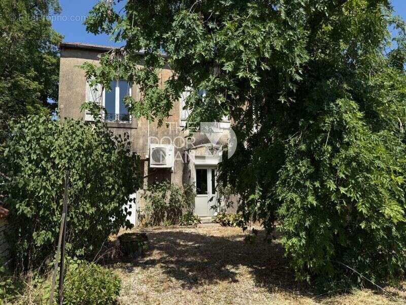 Maison à CHAUMONT