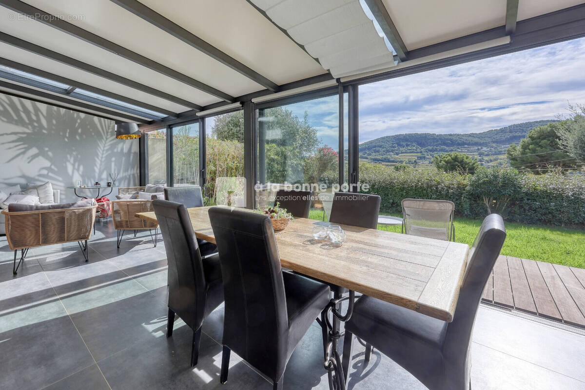 Maison à LA CADIERE-D'AZUR