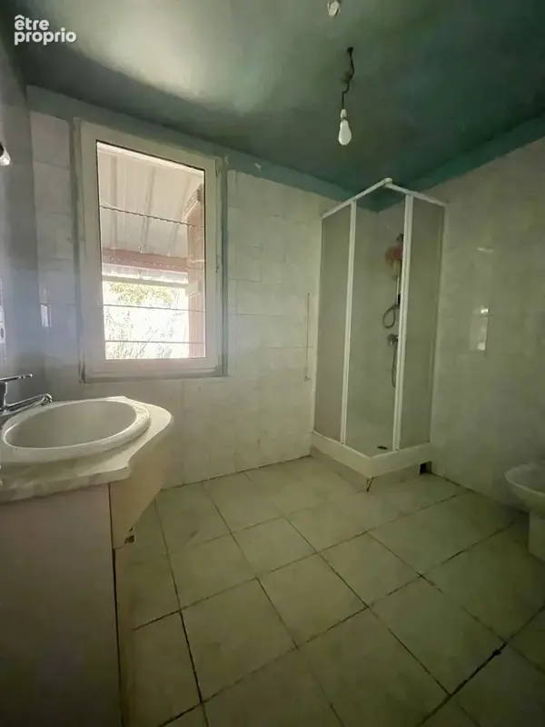Maison avec 5 chambres et terrain de 1400m2 - photo 7