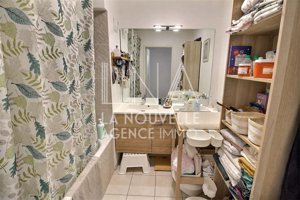 Romainville – Beau 3 pièces de 64 m² – Étage élevé – Balcon – DPE B/C - photo 6