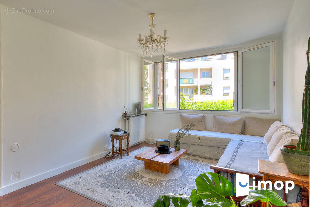 Appartement à ISSY-LES-MOULINEAUX