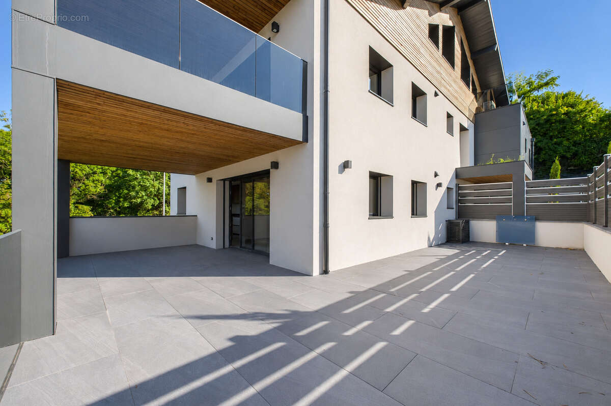 Appartement à NEUVECELLE