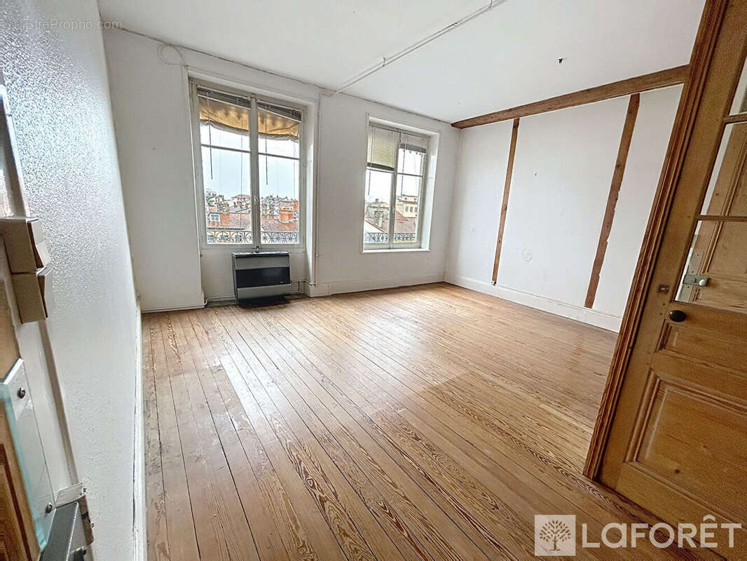 Appartement à LYON-4E