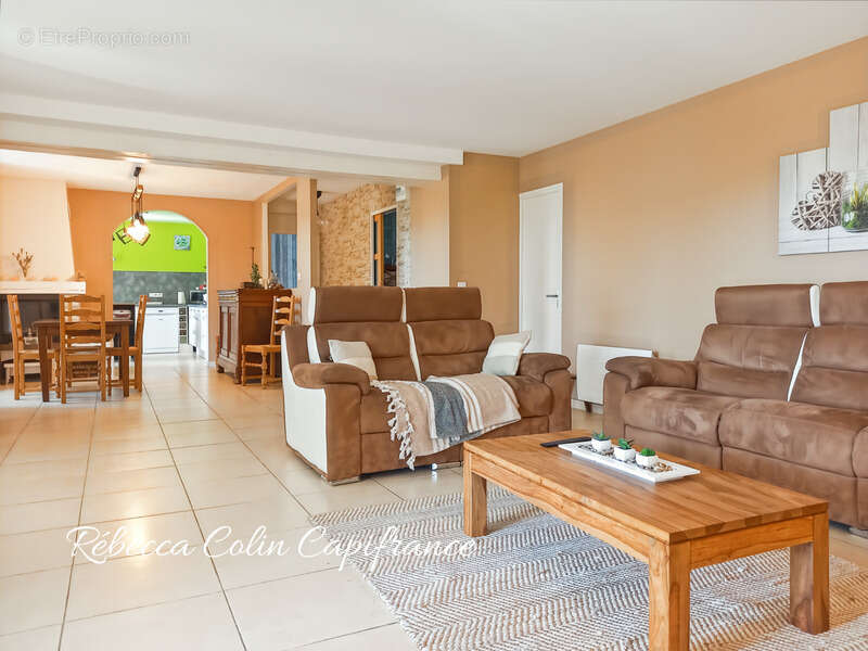 Maison à SAINT-CREPIN-D'AUBEROCHE