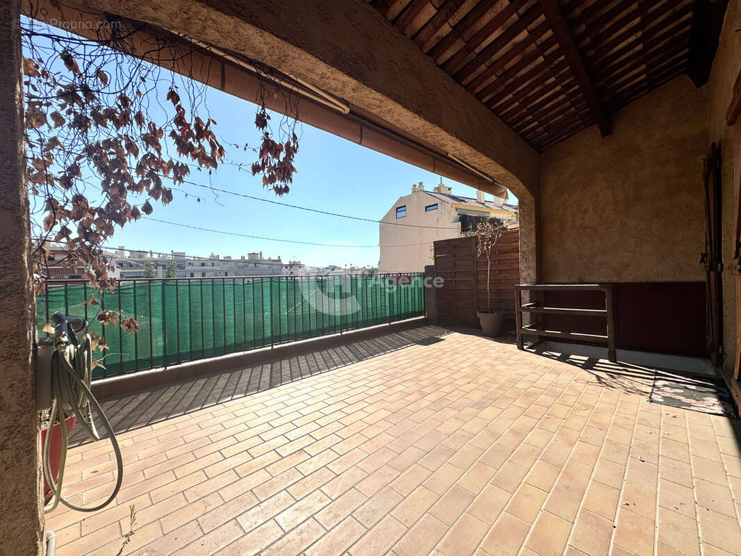 Maison à CAGNES-SUR-MER