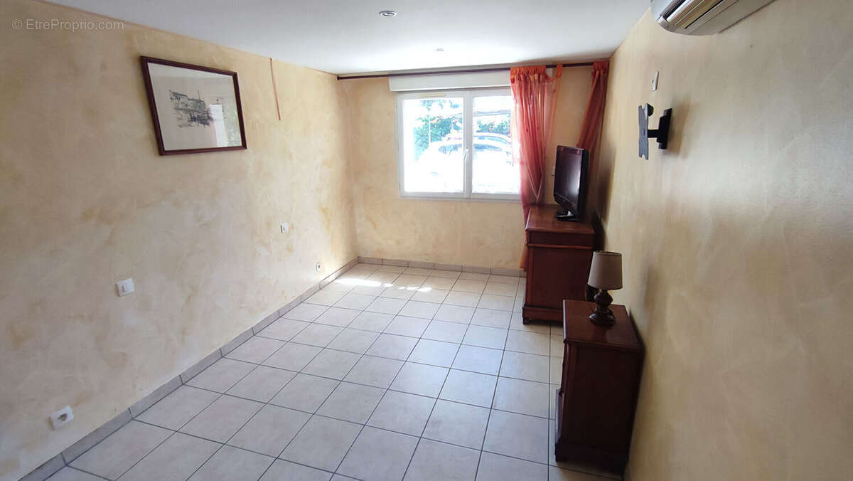 Maison La Seyne Sur Mer 6 pièce(s) 168 m2 - photo 12