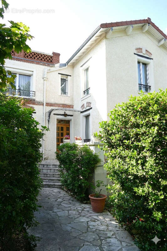 Maison à RUEIL-MALMAISON