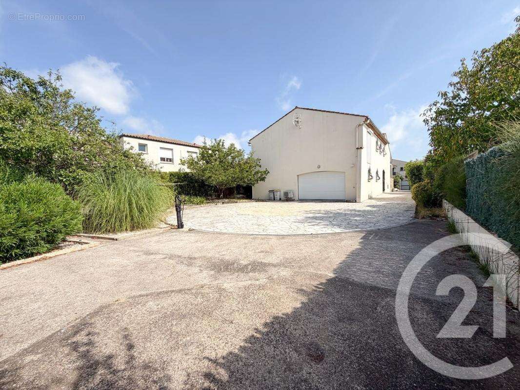 Maison 180 m² à Lattes  - photo 16