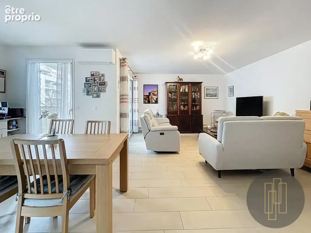 Appartement à LYON-6E